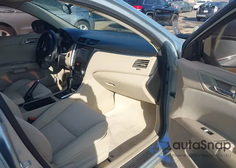 2010 Suzuki Kizashi Se z USA, uszkodzony, nr VIN JS2RE9A33A6100829